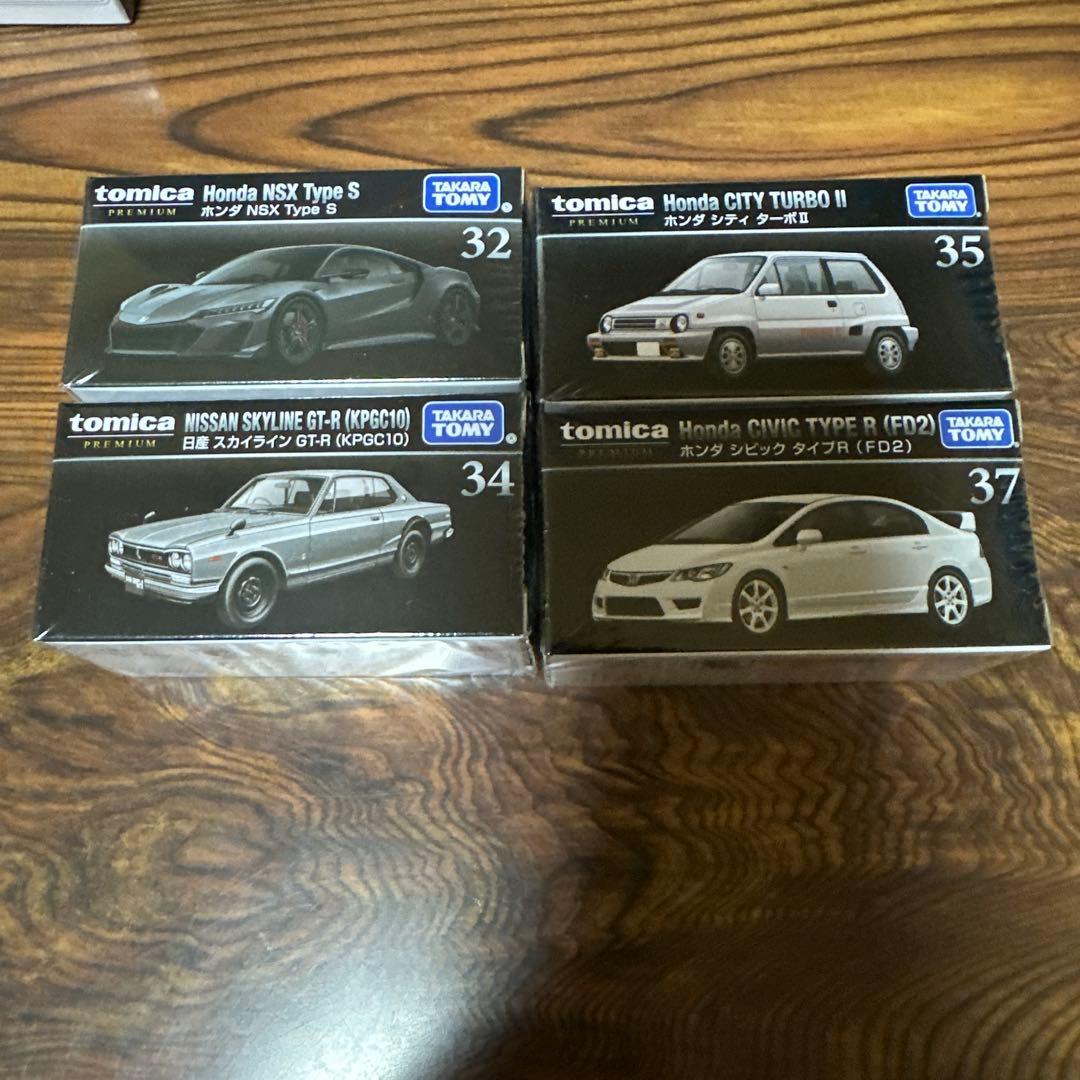 トミカプレミアムまとめ売りとおまけ付き