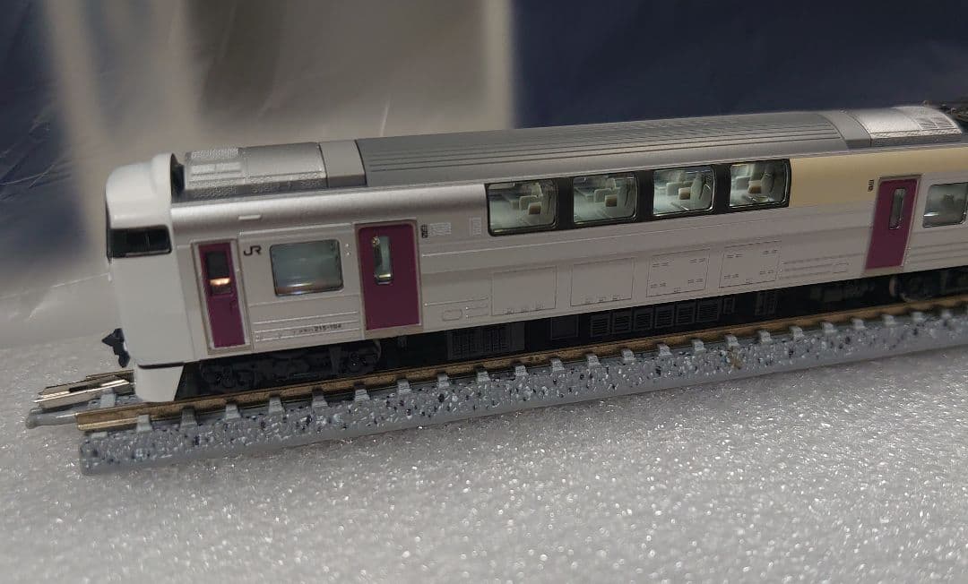 各階LED室内灯入 10両フル 215系 前幕 転写シート仕上品 TOMIX