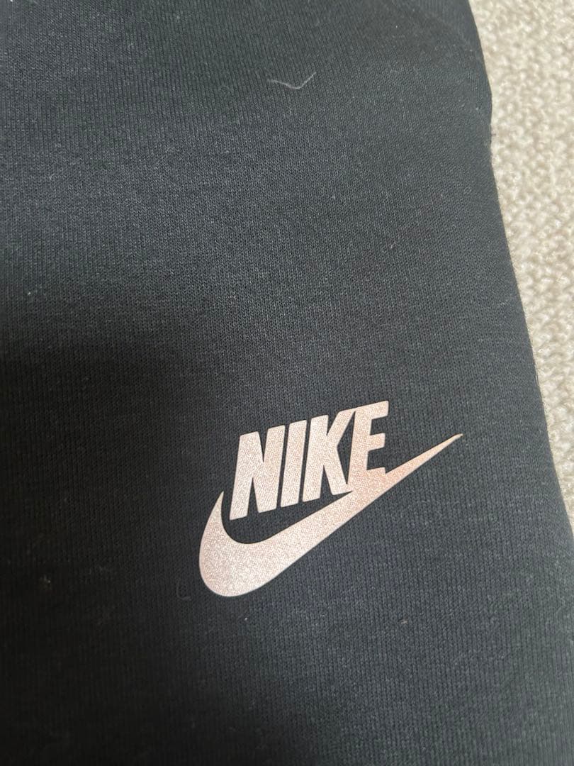 Nike Synaworldコラボテックフリースセットアップ