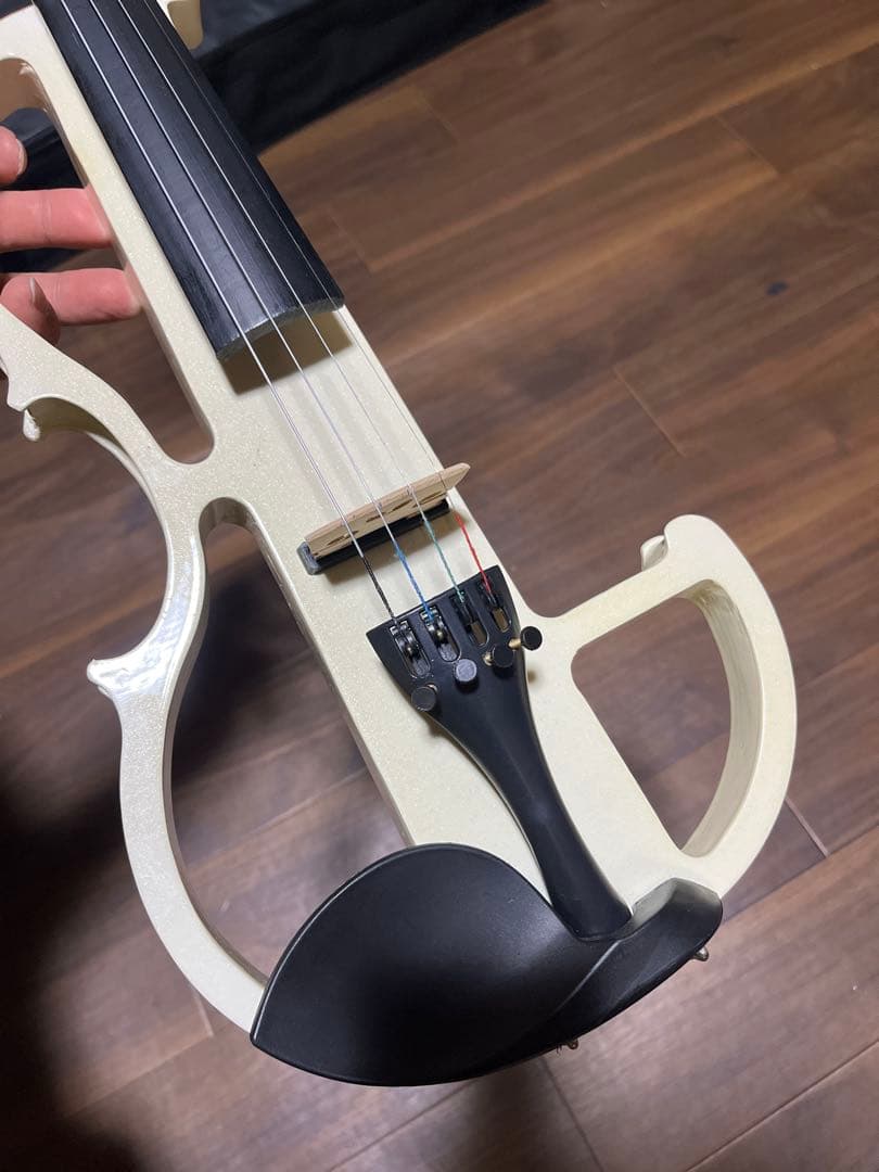 エレクトリックバイオリン ホワイト 4弦