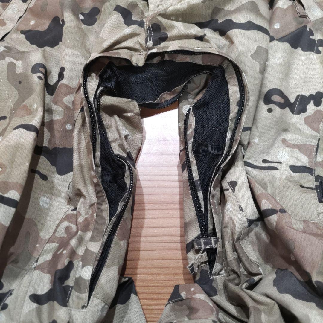 バートン BURTON　スノーボード　パンツ　カモフラ　メンズS　匿名