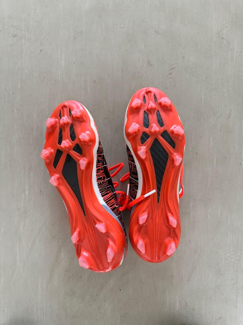 adidasエックス スピードポータル MESSI.1 FG(ホワイト×レッド)