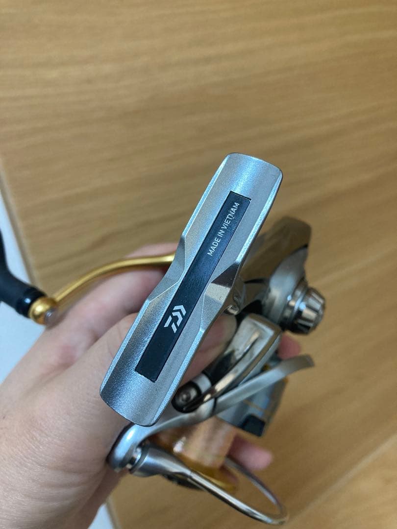 美品　ダイワ　18フリームス　LT 3000D-C