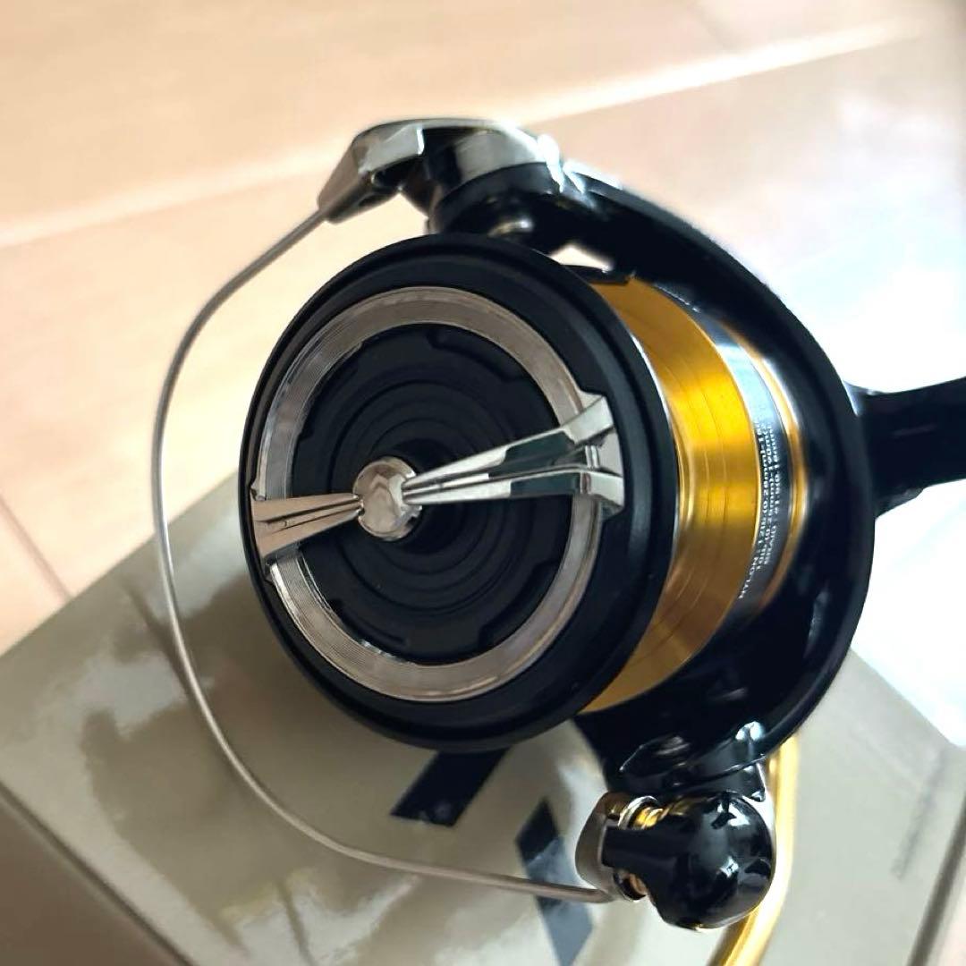 最終値下げ‼️★美used ダイワ 23レガリス LT4000-CXH