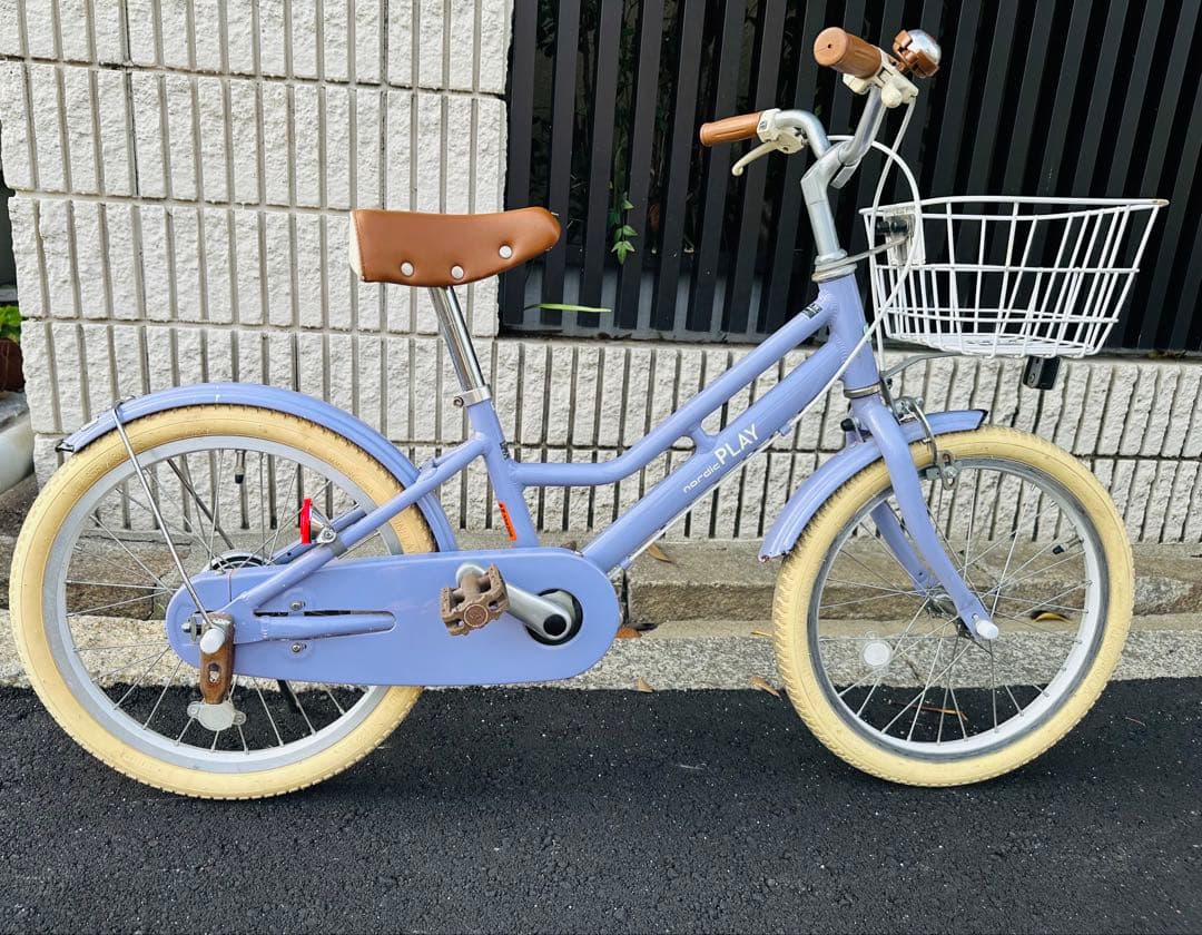 中古車　幼児用　18インチ　美品