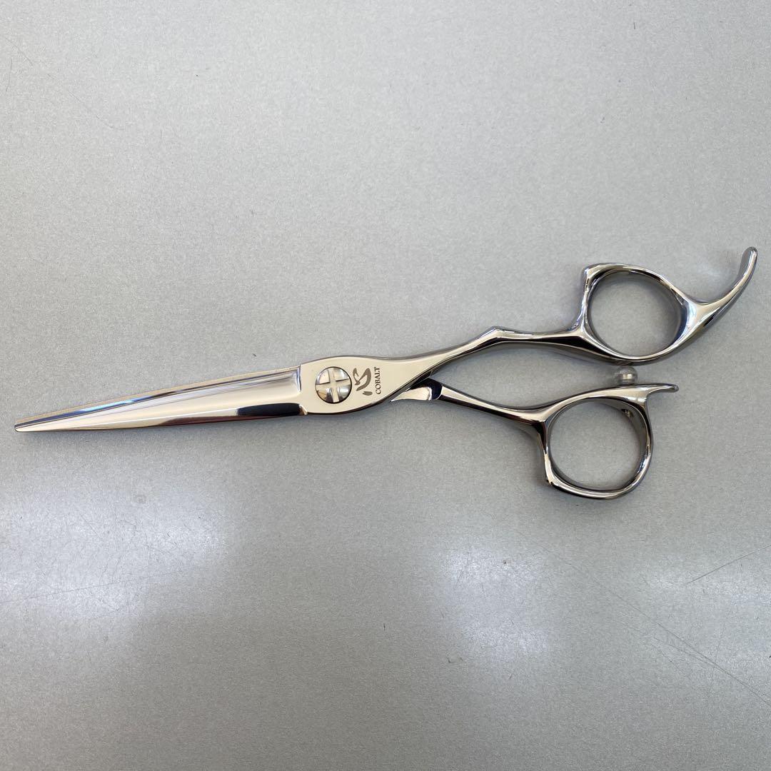 6インチ　ギザ刃シザー　髪を逃がさず切る！新品 理美容　シザー　美容師　理容師