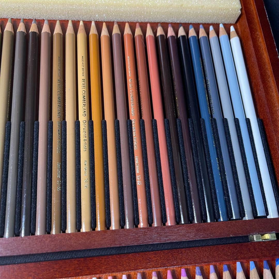 A861⭐︎美品 DERWENT ダーウェント 色鉛筆 72色 木箱入 イギリス