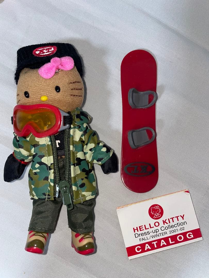 ハローキティ ドレスアップコレクション　日焼け　ガングロ　980 スノーボード