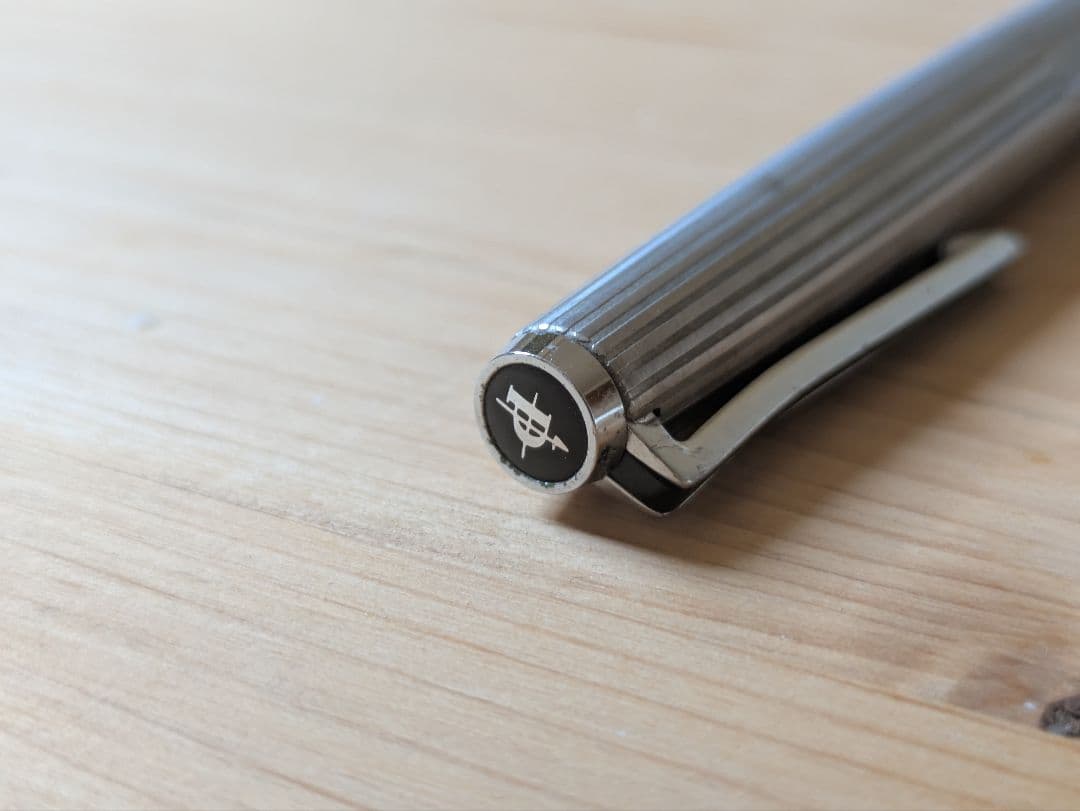 PILOT カスタムストライプ　ホワイトストライプ　万年筆　廃盤　白蝕刻