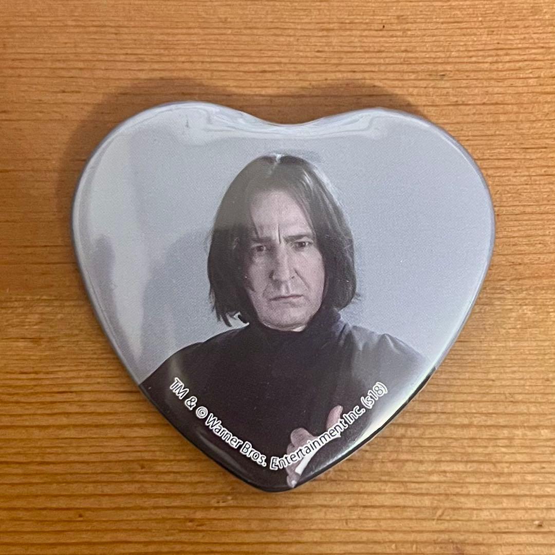 完売品 ハリーポッター セブルス・スネイプ ハート型缶バッジ 販売終了品