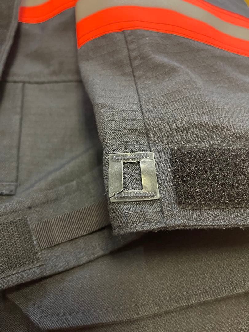 【期間限定値引き】デサント正規品　防火衣ジャケット/Mサイズ消防服