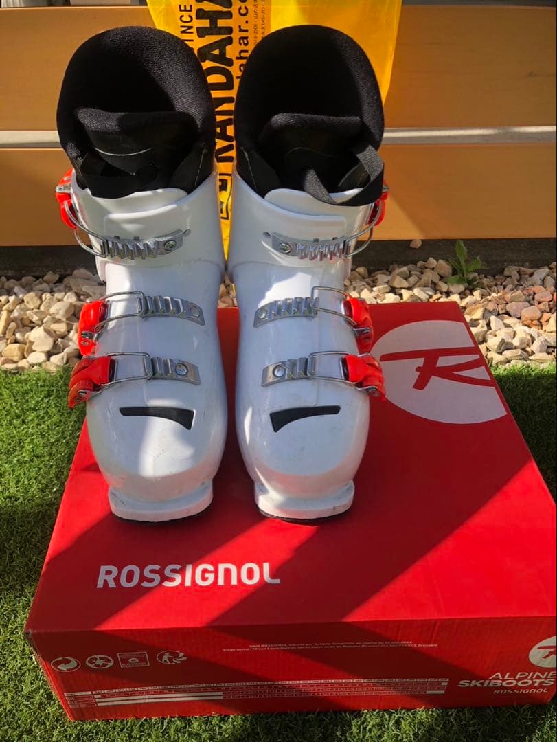 スキー板　靴　ジュニアスキー ATOMIC REDSTER Ｊ２ 130cm