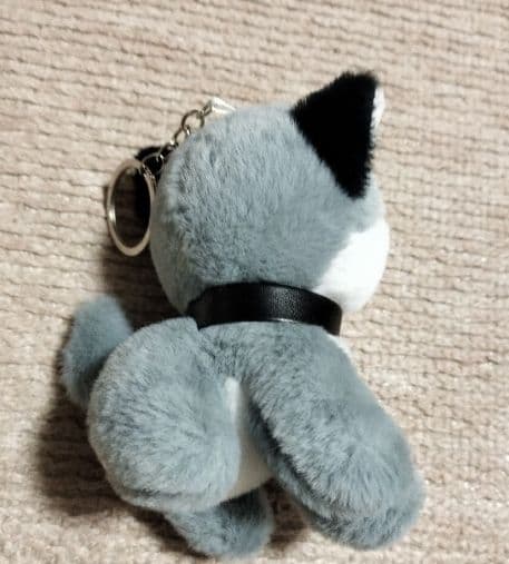 グレー猫のぬいぐるみキーホルダー つきろう