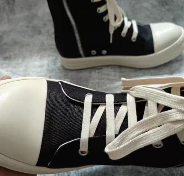 グレー猫のぬいぐるみキーホルダー つきろう