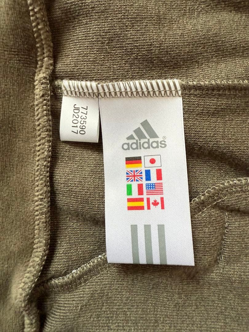 adidasベロアジャケット【Ｍサイズ】