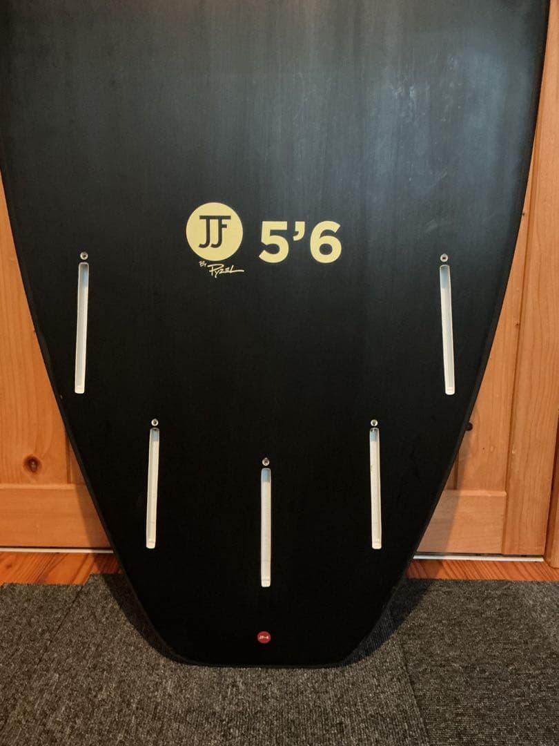 Pyzel グレムリン5'6 ショートボード 黒