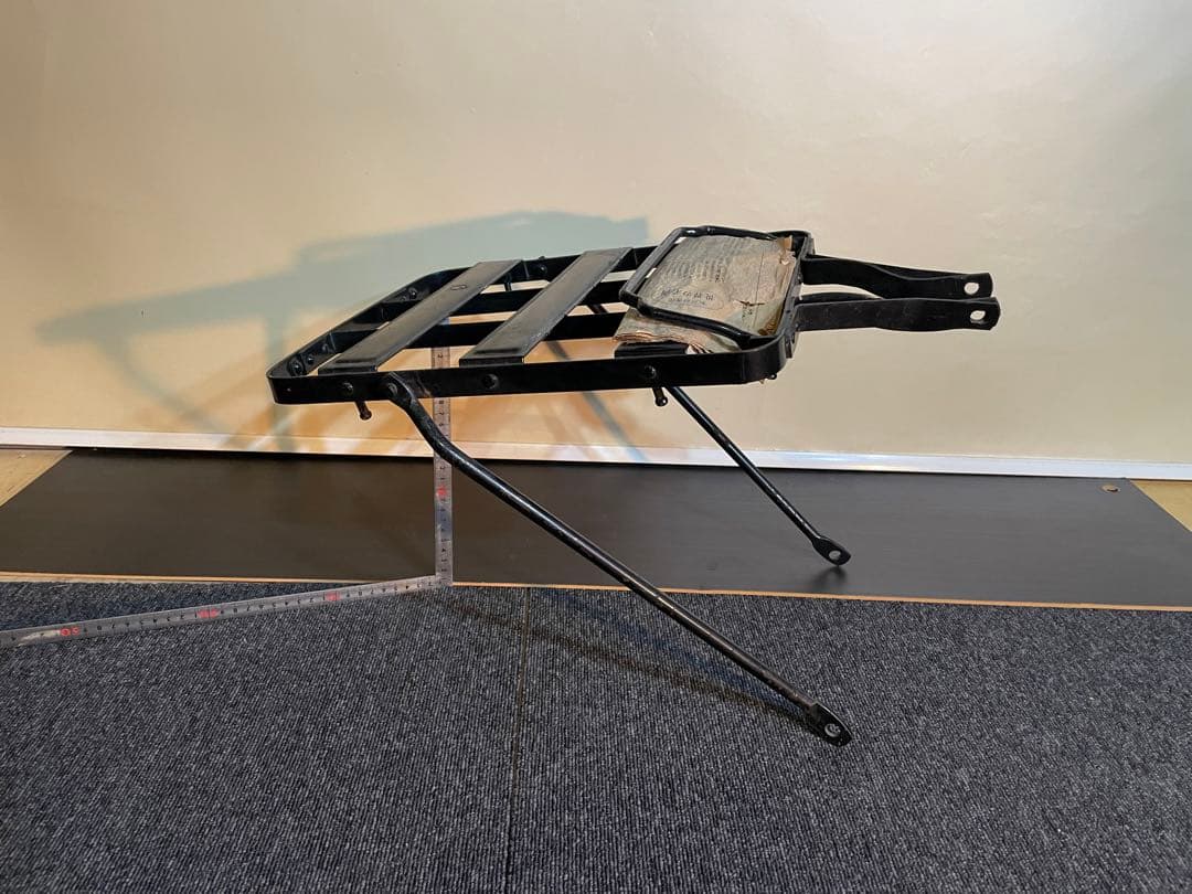 未使用（昭和61年1986.年製）昔の運搬車のリアキャリア