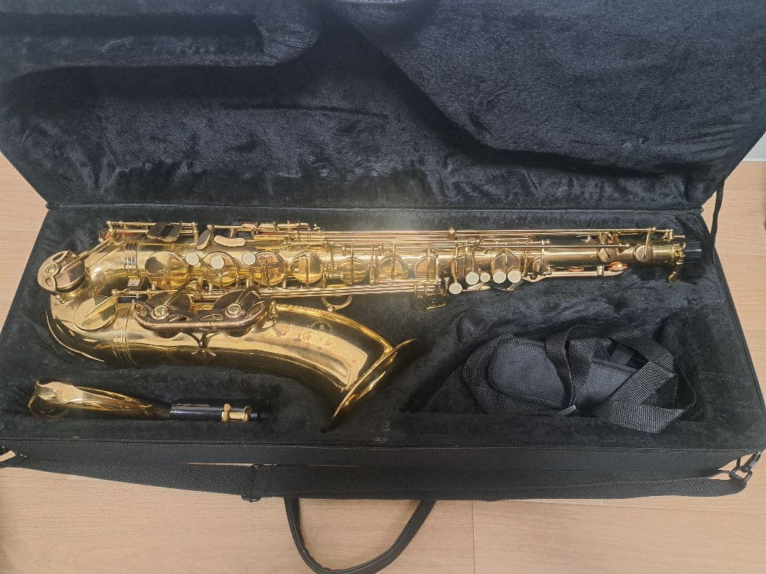 テナーサックス