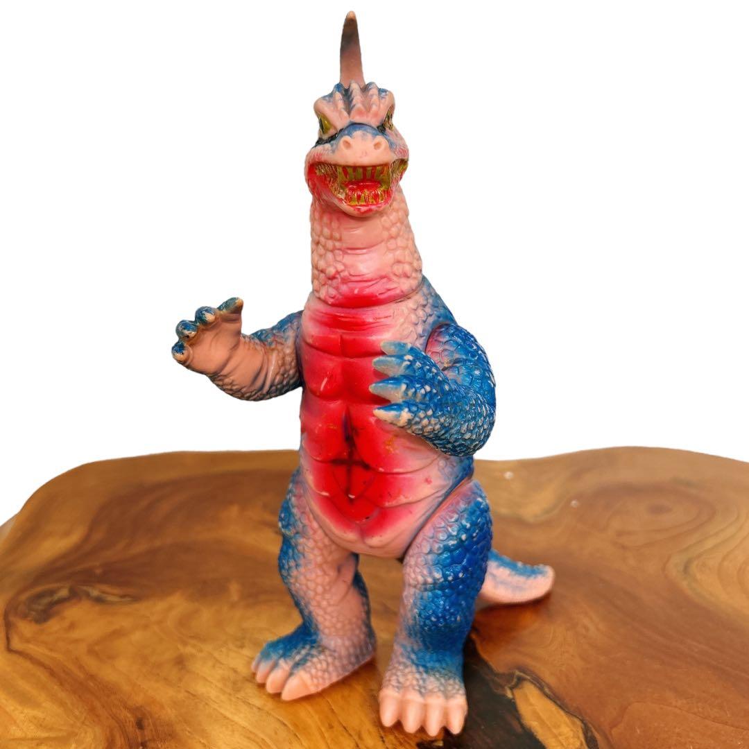 ブルマァク アーストロン 怪獣ソフビ フィギュア ウルトラマン