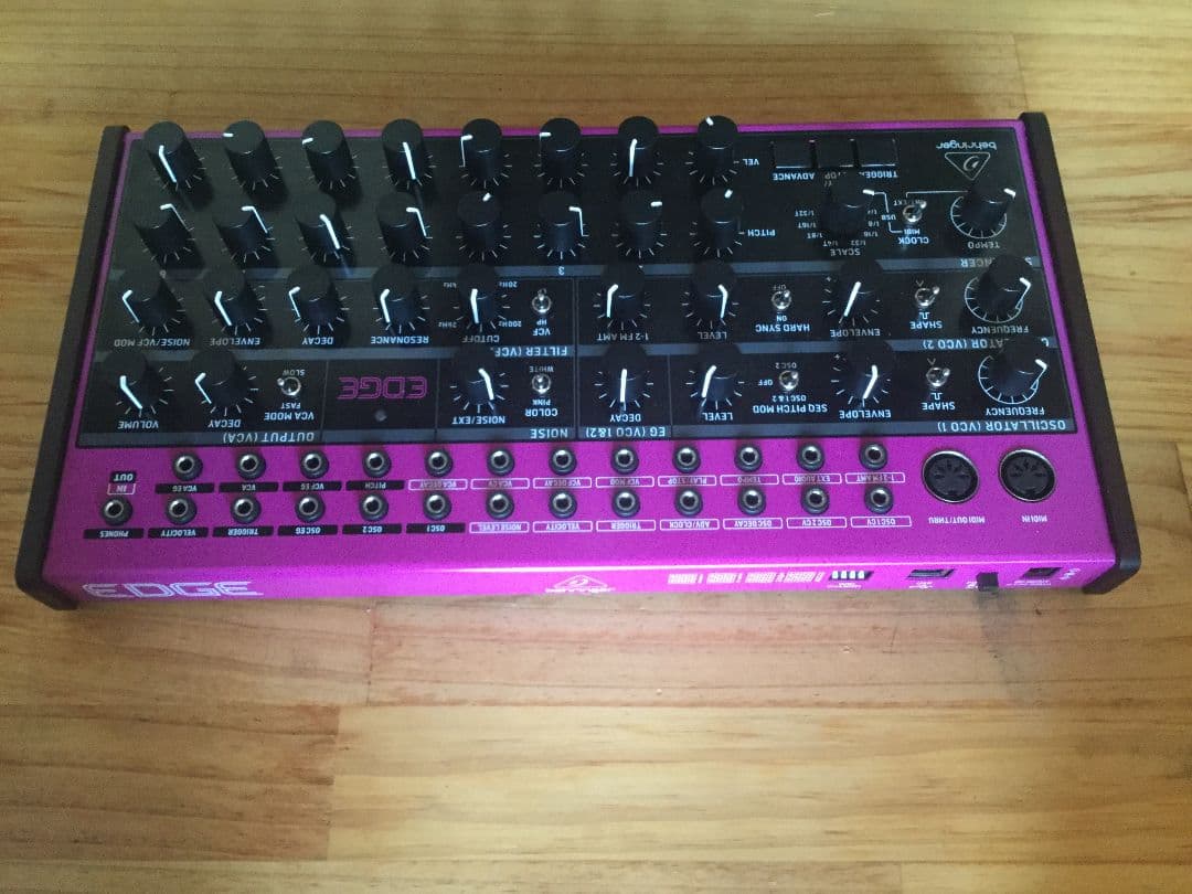 behringer EDGE アナログシンセサイザー