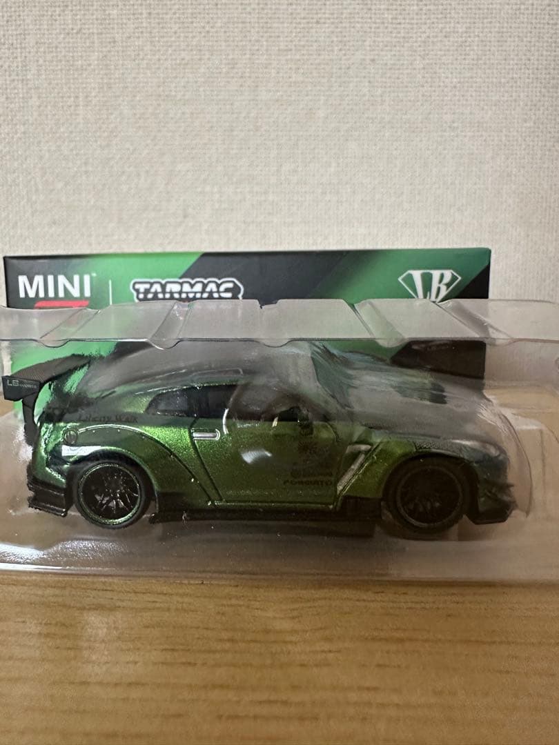 TARMACWORKS LB★WORKSNissanGT-RMagicGreen