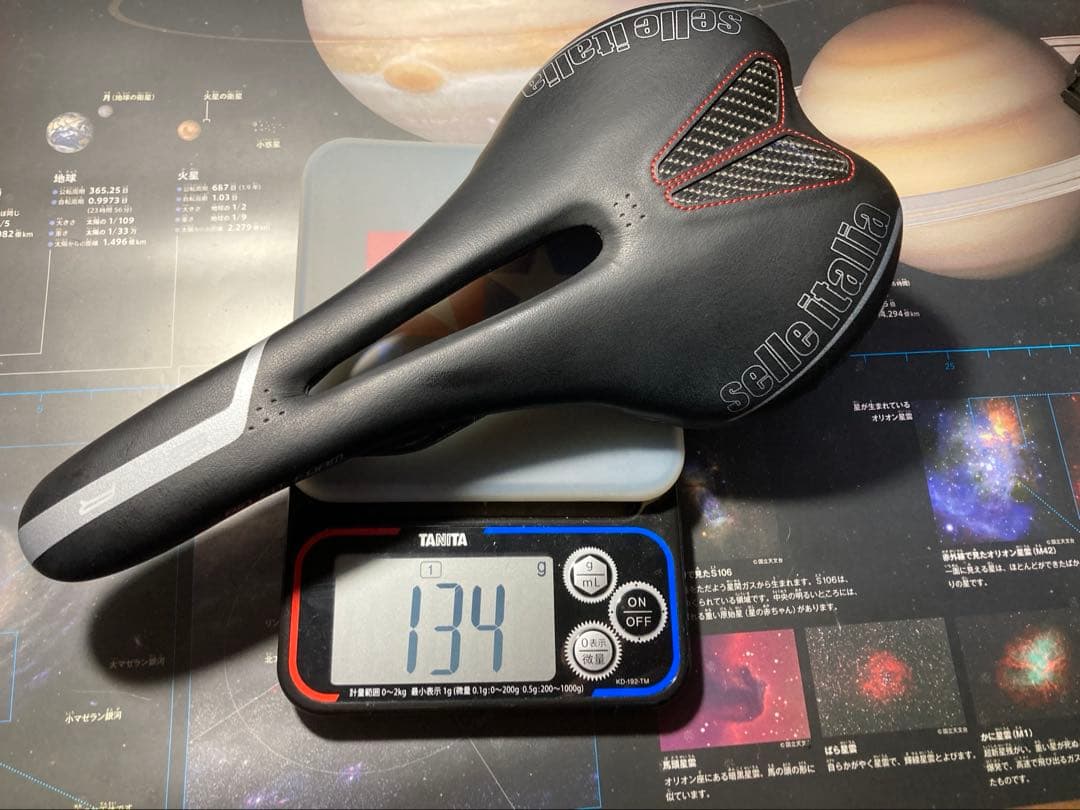 セライタリア　SLR カーボンサドル