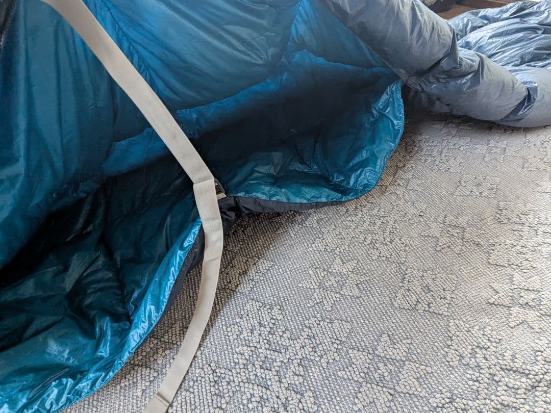 【美品】2023年製 モンベル EX800 ダウン スリーピングラップ ロング