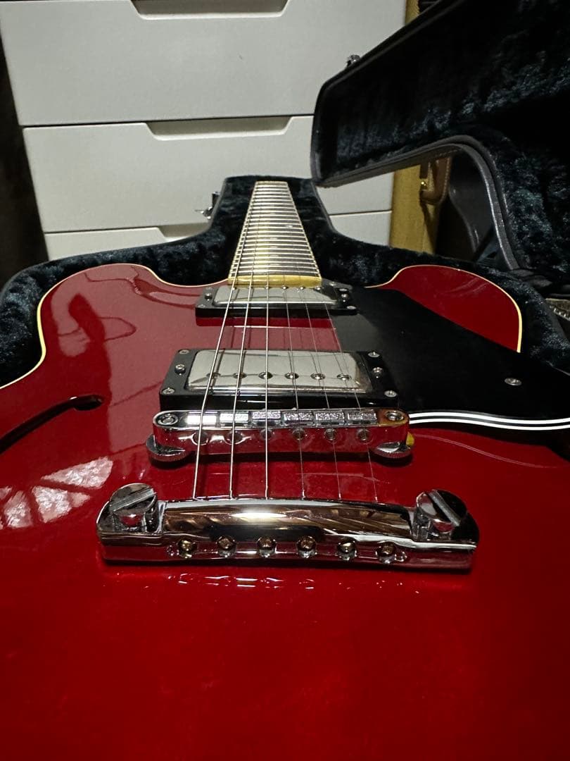 HISTORY セミアコースティックギター 赤