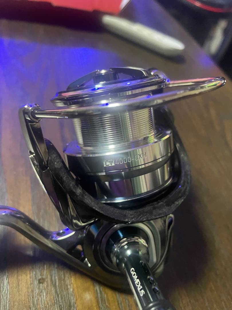 シュン　ダイワ　18イグジスト　LT4000-CXH スピニングリール