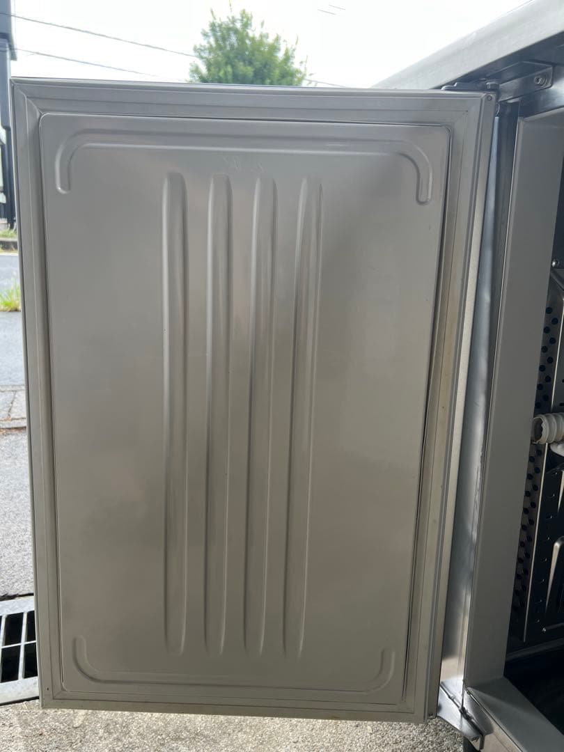 2017年 ホシザキテーブル形冷凍冷蔵庫