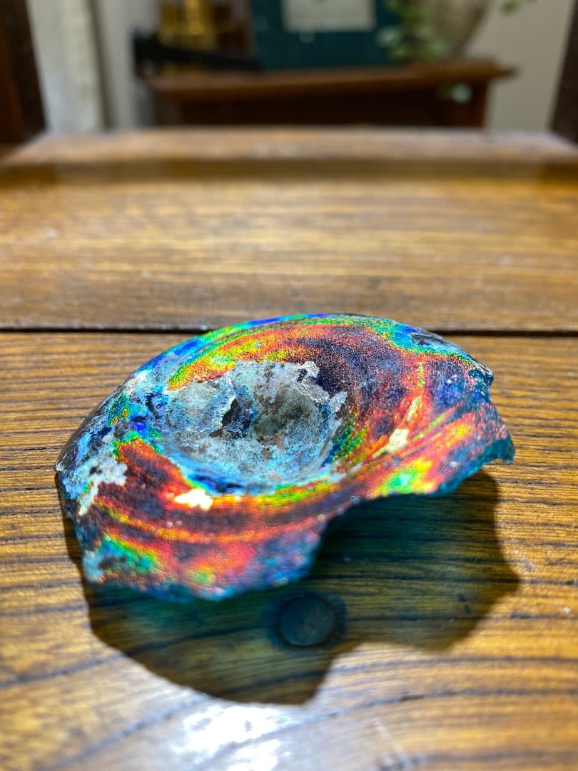 迫力のある銀化のローマングラス破片