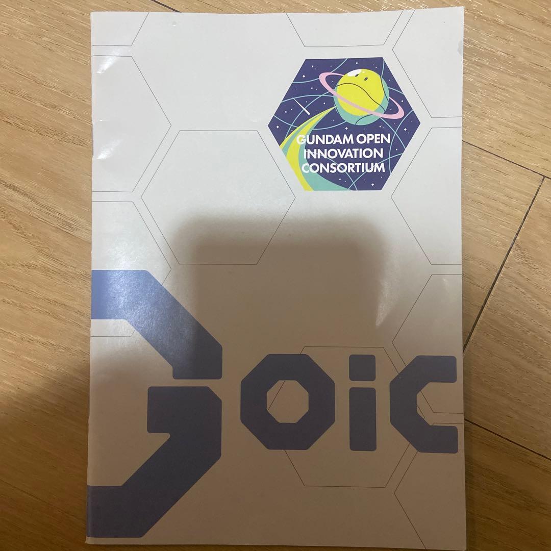 【新品】大阪・関西万博　閉幕式ハンカチとプログラムとミャクミャクバッチセット