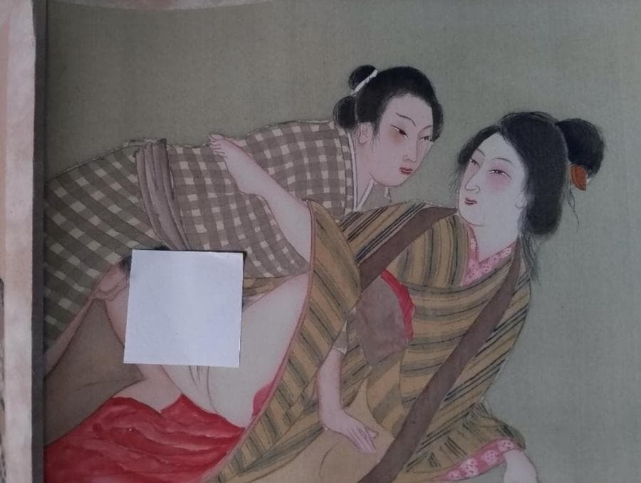 春画　十二画の巻物