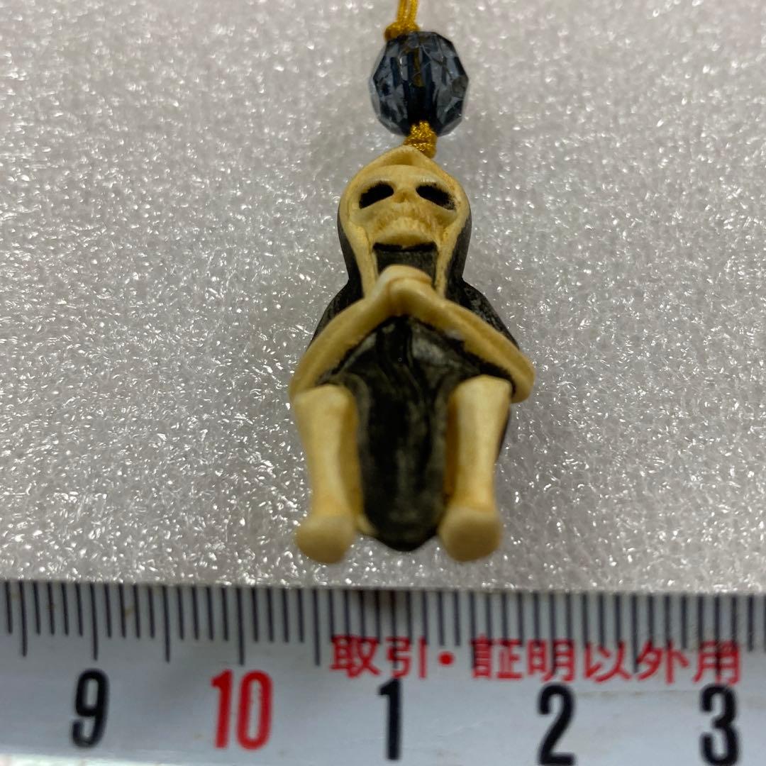 天然素材　地獄使者　彫刻　根付　提げ物