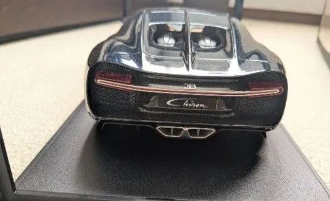 1/18　京商　ブガッティ　シロン　kyosyo BUGATTI