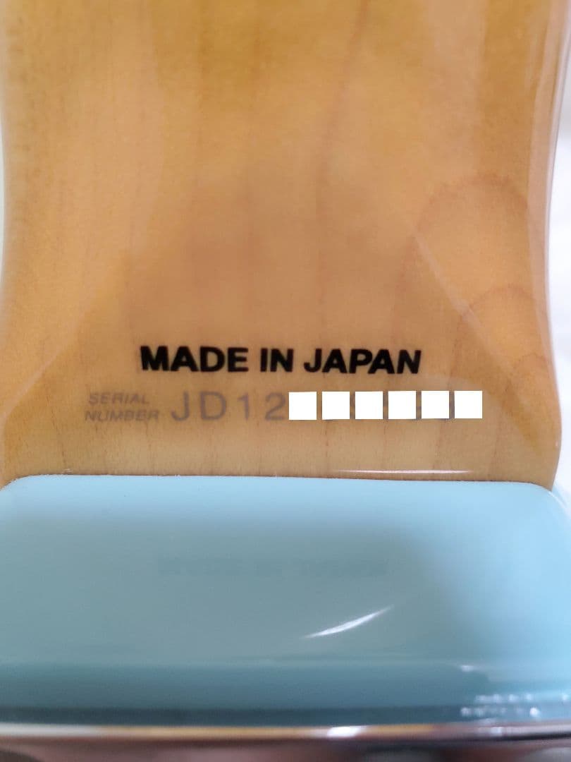 Fender Japan mustang MG69B ムスタング ソラニン