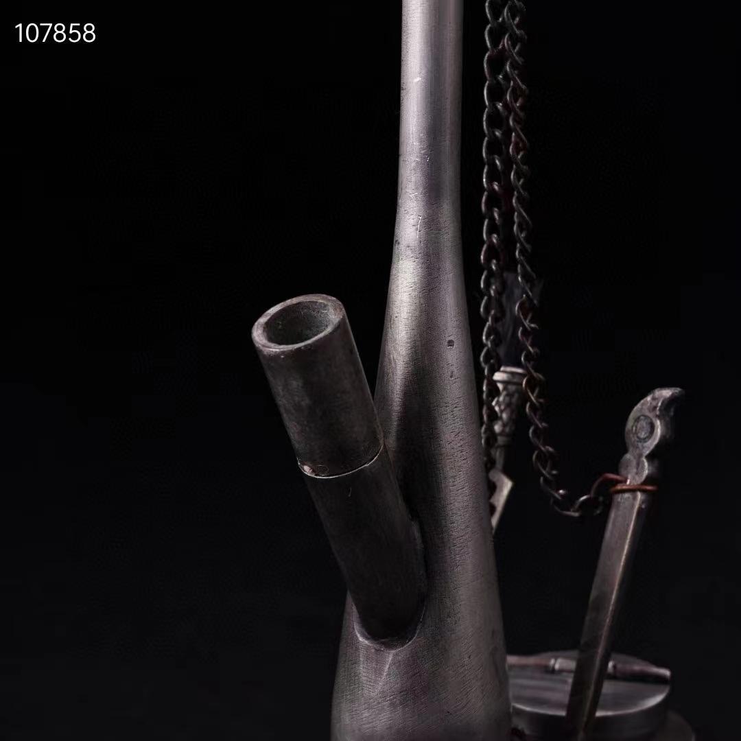 中国古美術・旧収蔵品・純銅制・古銅彫・寶石嵌花開富貴紋水煙袋・純手作り・置物