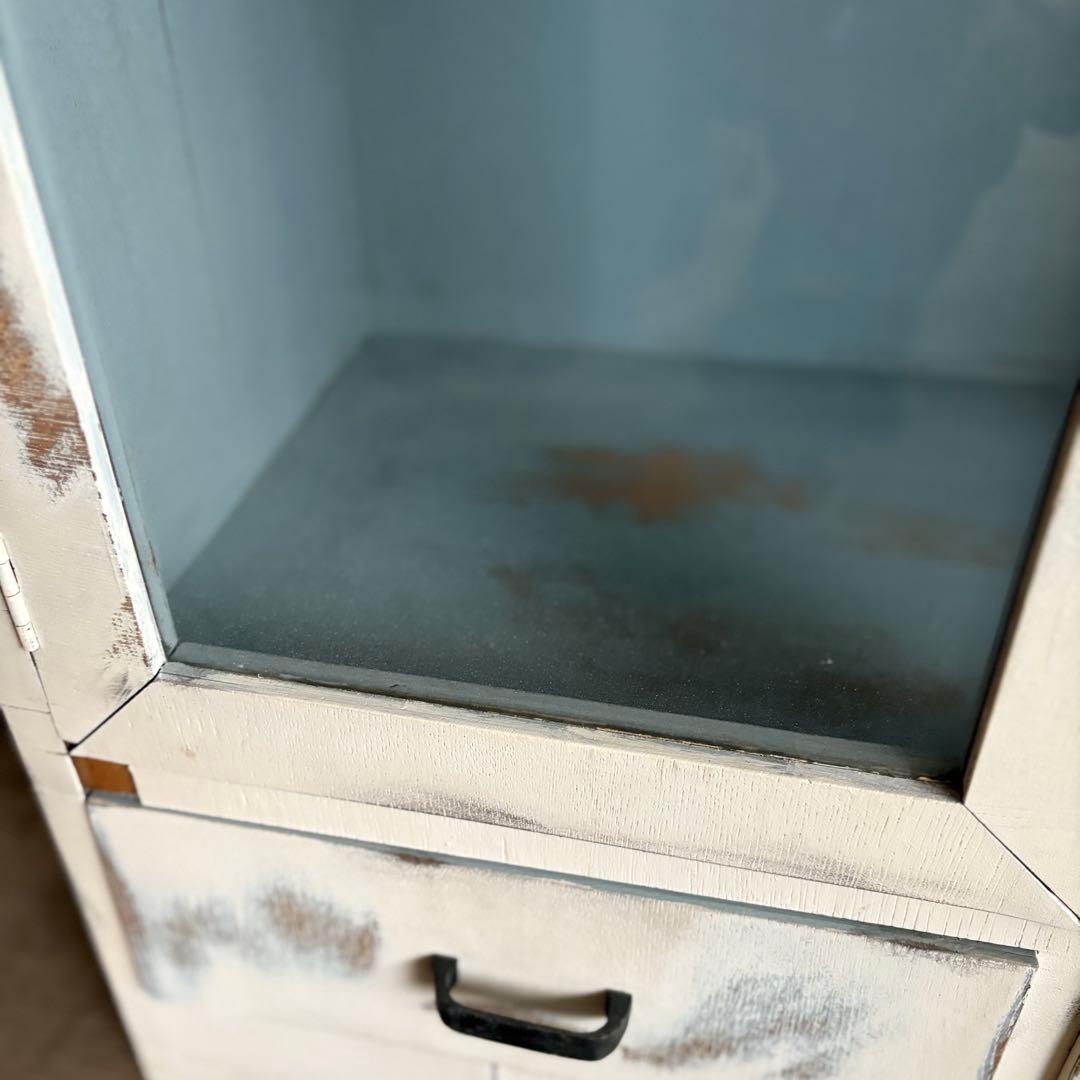 シャビーシック　ヴィンテージ　キャビネット