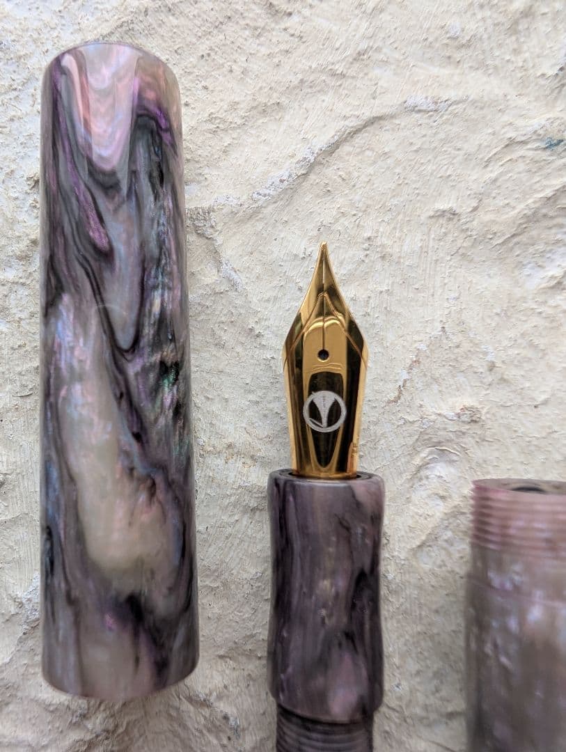 アメリカ製Tailored Penアバロン　レジン万年筆