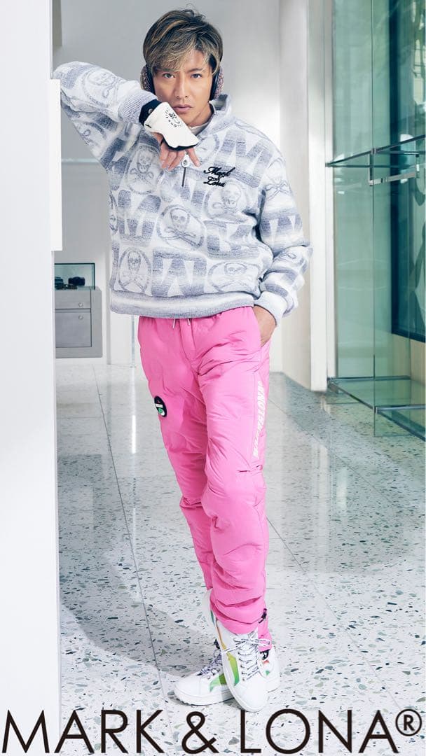 マークアンドロナ MARK&LONA ハーフジップ防風裏地ニットキムタク着用