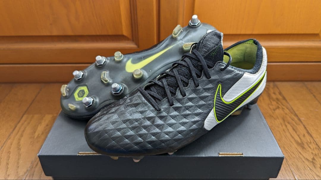 ナイキ ティエンポレジェンド8 SG ACC　サッカースパイク　NIKE