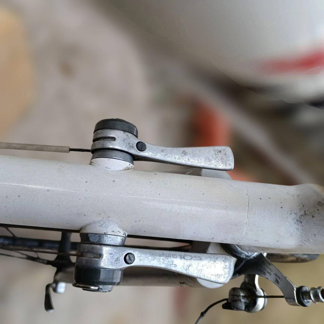 ロードバイク　ブリジストンレイダックRD1000　シマノ105