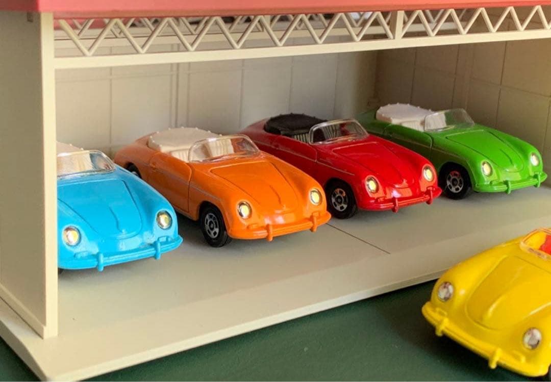 トミカラマ 屋根付駐車場 ポルシェガレージセット