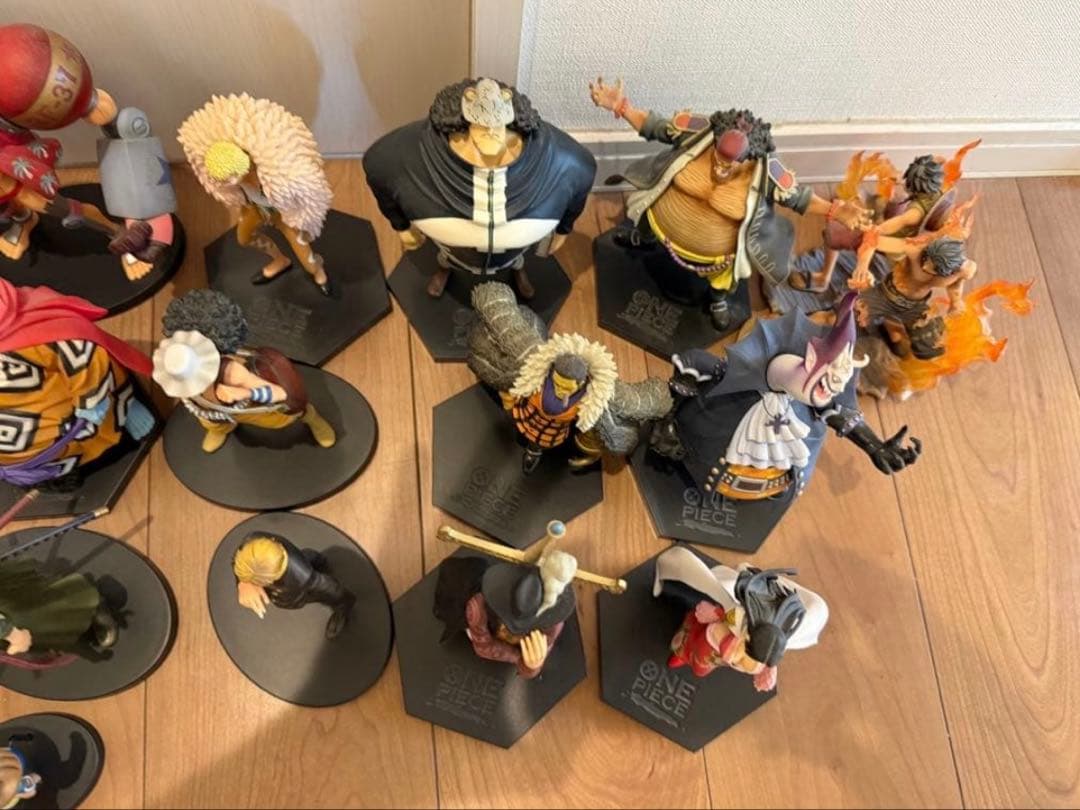 超レア　ワンピース 麦わら一味　王下七武海海軍大将フィギュアセット　コンプリート