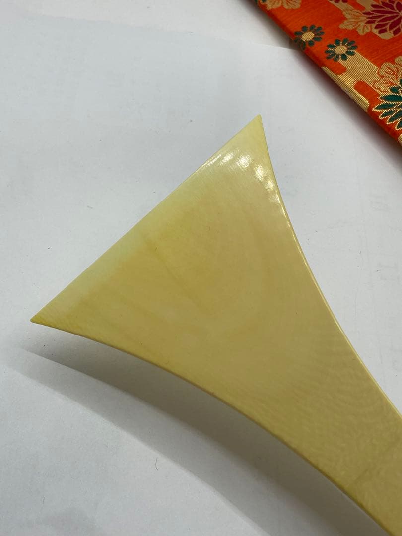 天然素材　バチ　重さ約　100g