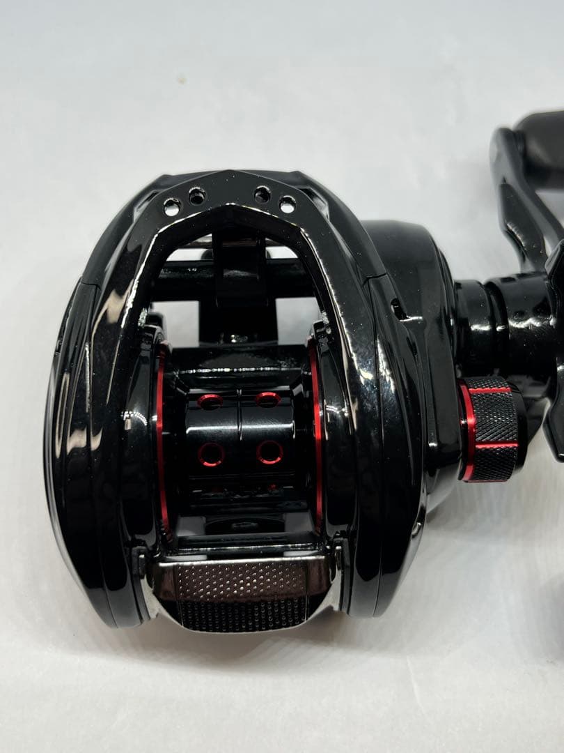 【新品未使用】ダイワDAIWA ベイトリール スポーツライン PT100H右巻き