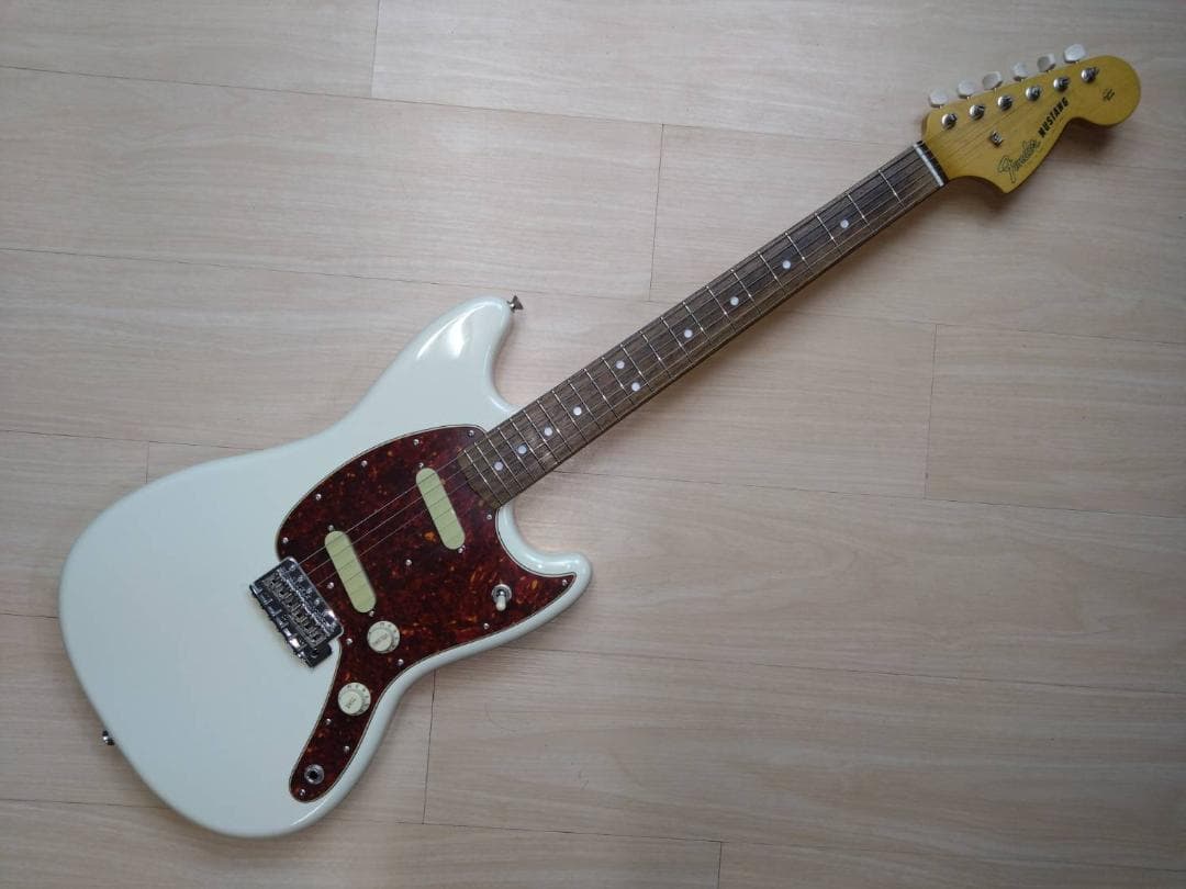 ギター FENDER JAPAN CHAR MUSTANG Olympic White