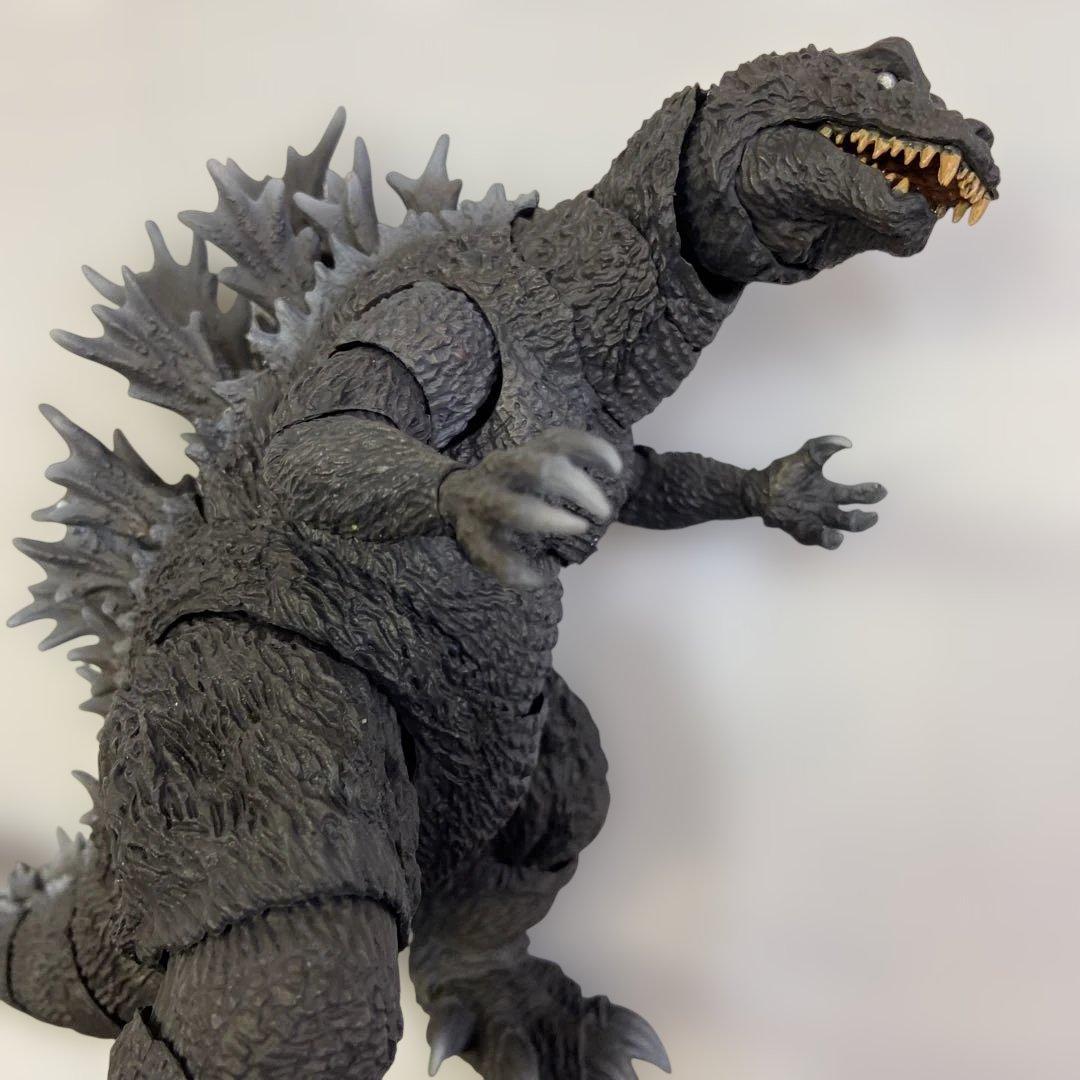 S.H.MonsterArts モンスターアーツ ゴジラ 2001 バンダイ