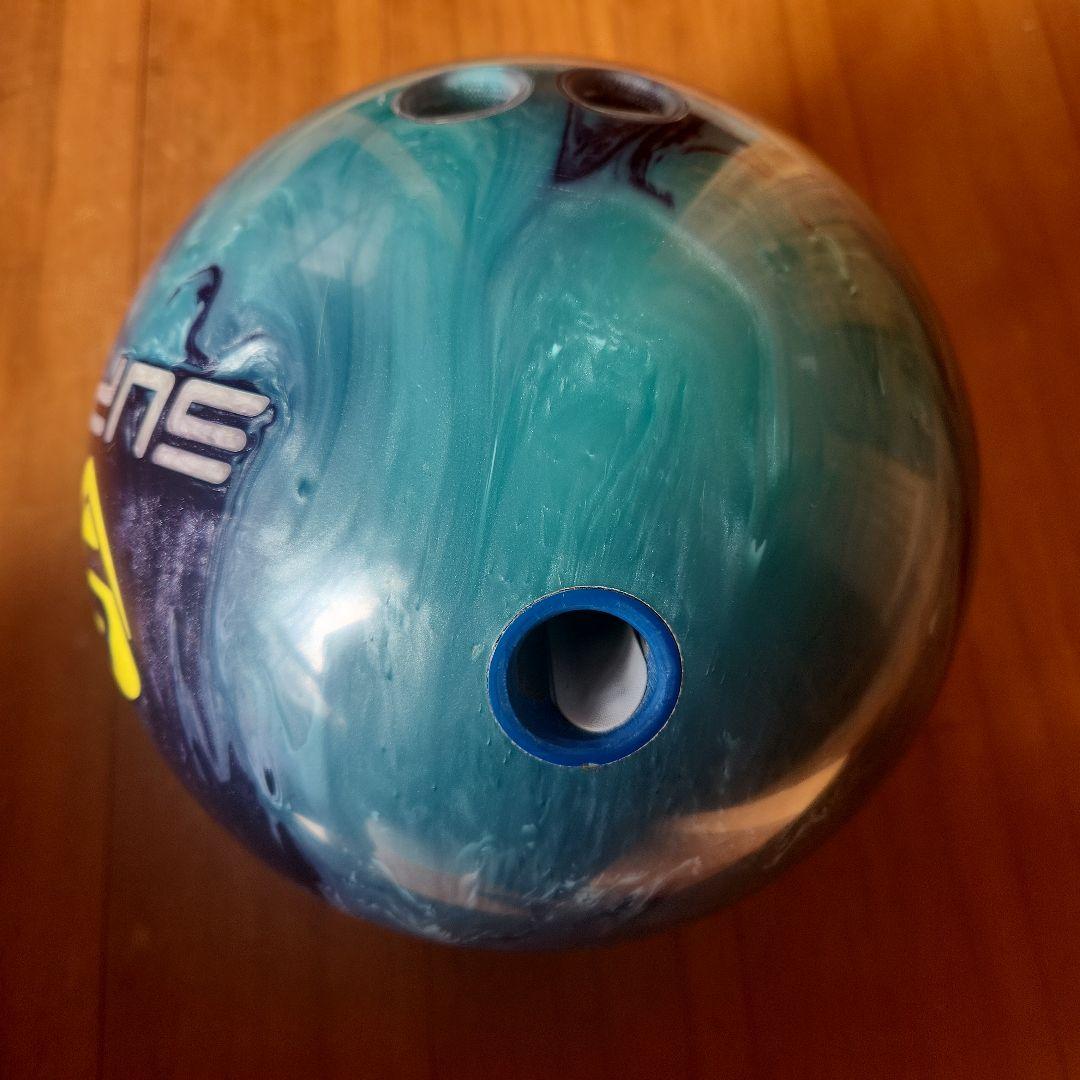 SUPRA ボウリングボール 青と黒のマーブル15ボンド