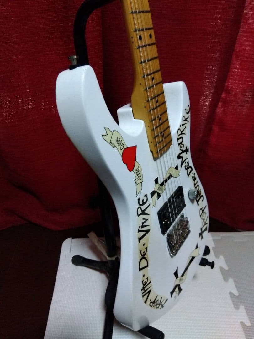 ストラトギター